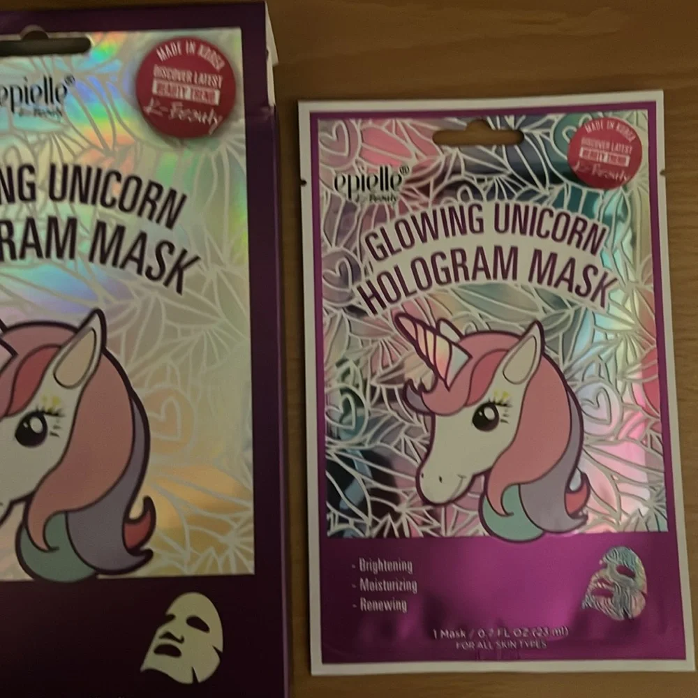Glowing Unicorn Hologram Mask (3) Pack